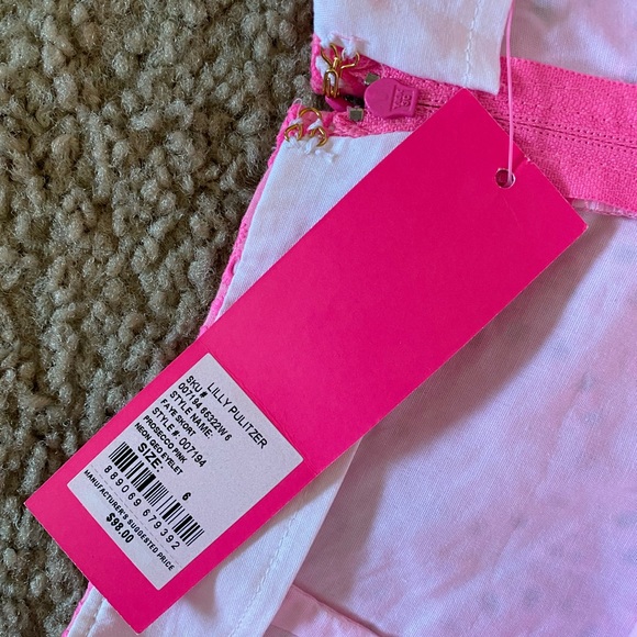 NWT Lilly Pulitzer Faye Skort Capri Coral Seersucker - Picture 6 of 6